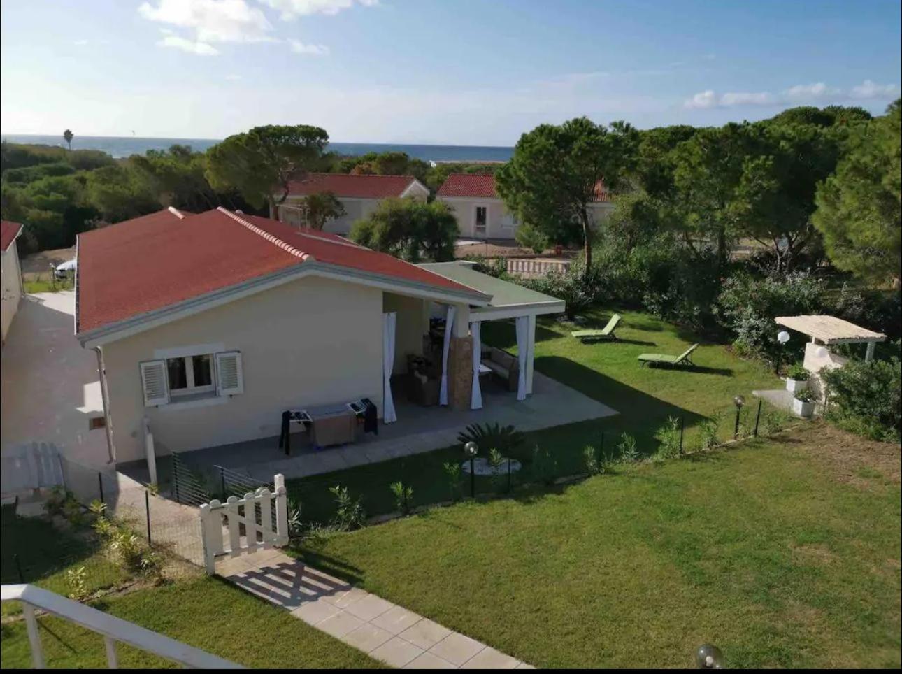 Magnifique Villa Neuve En Bord De Mer Сасари Екстериор снимка